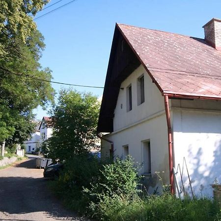 Вилла Pobyt V Chko Ceske Stredohori Pod Horou Milesovkou Теплице Экстерьер фото
