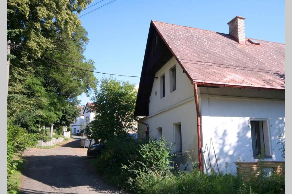 Вилла Pobyt V Chko Ceske Stredohori Pod Horou Milesovkou Теплице Экстерьер фото